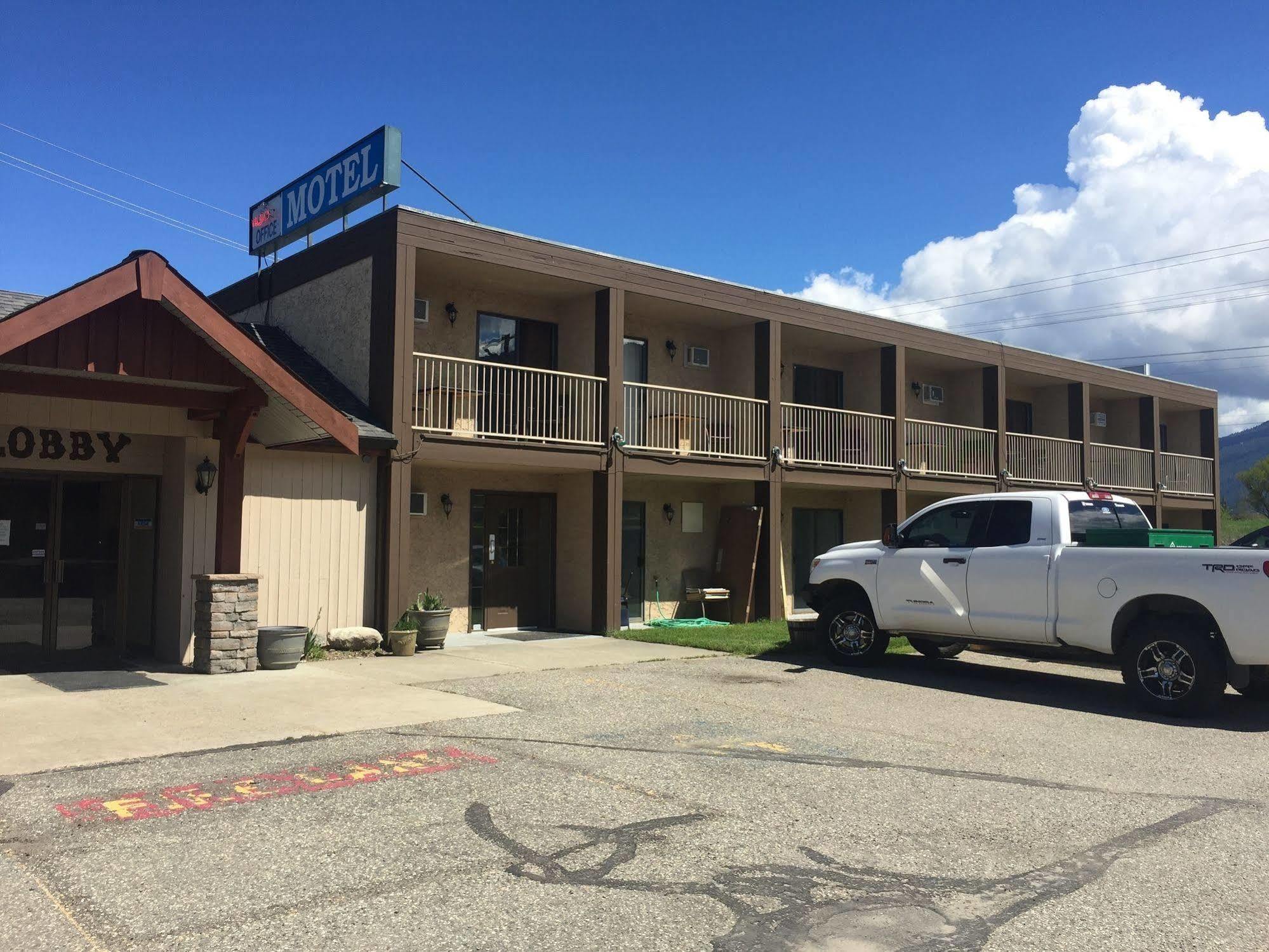 Armstrong Inn Екстер'єр фото